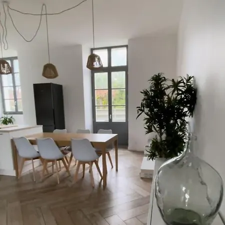 Proposant 4 Chambres En Coliving Ou Complet Calme En Plein Centre Apartamento