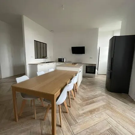 Proposant 4 Chambres En Coliving Ou Complet Calme En Plein Centre Angulema